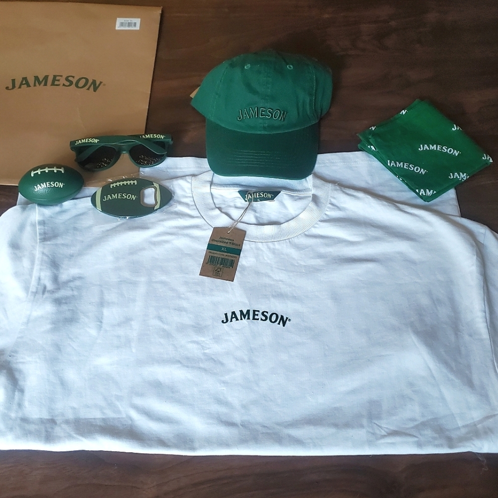 Men's Jameson Irish Whiskey Bundle